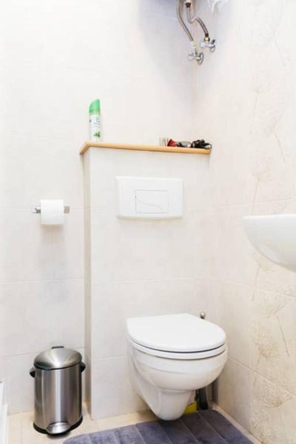 Romantic Apartment On Rynok Square With Air-Conditioning Lviv Ruang foto
